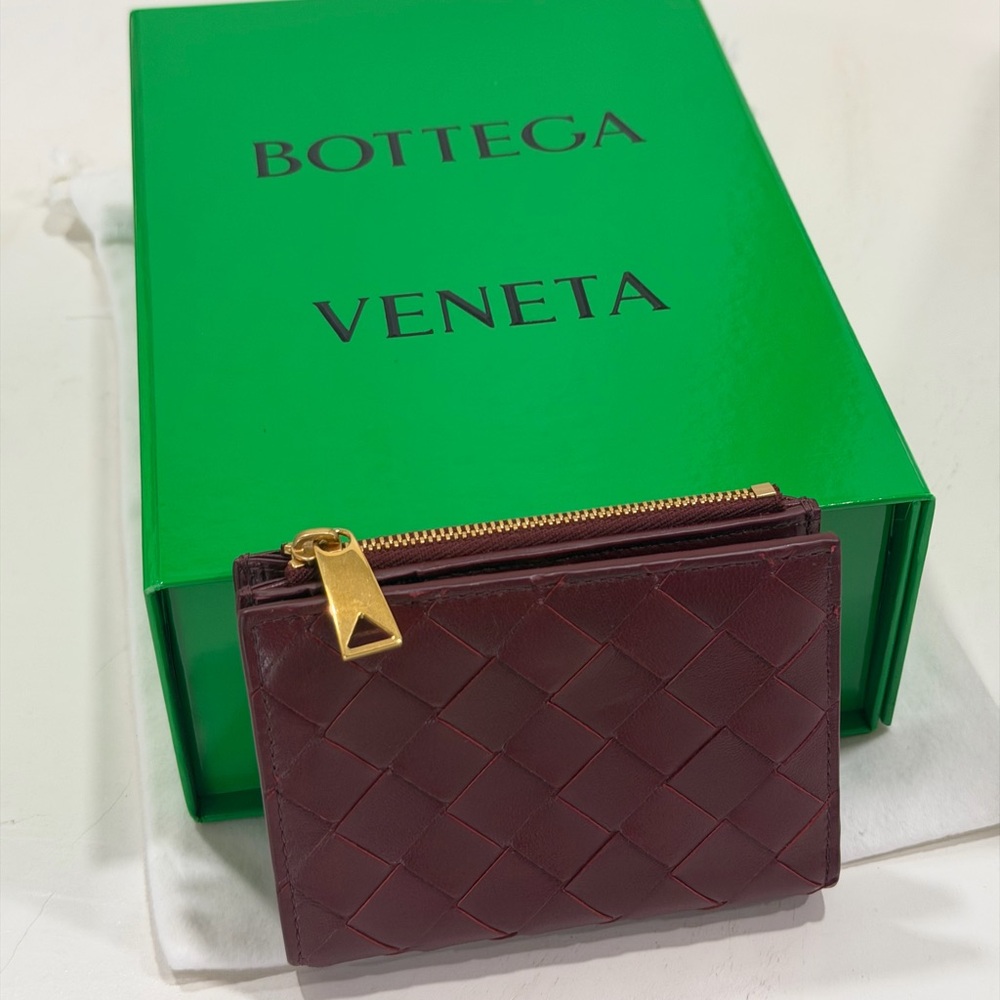 Bottega Veneta Burgundy Leather Card Holder with Gold Zipper